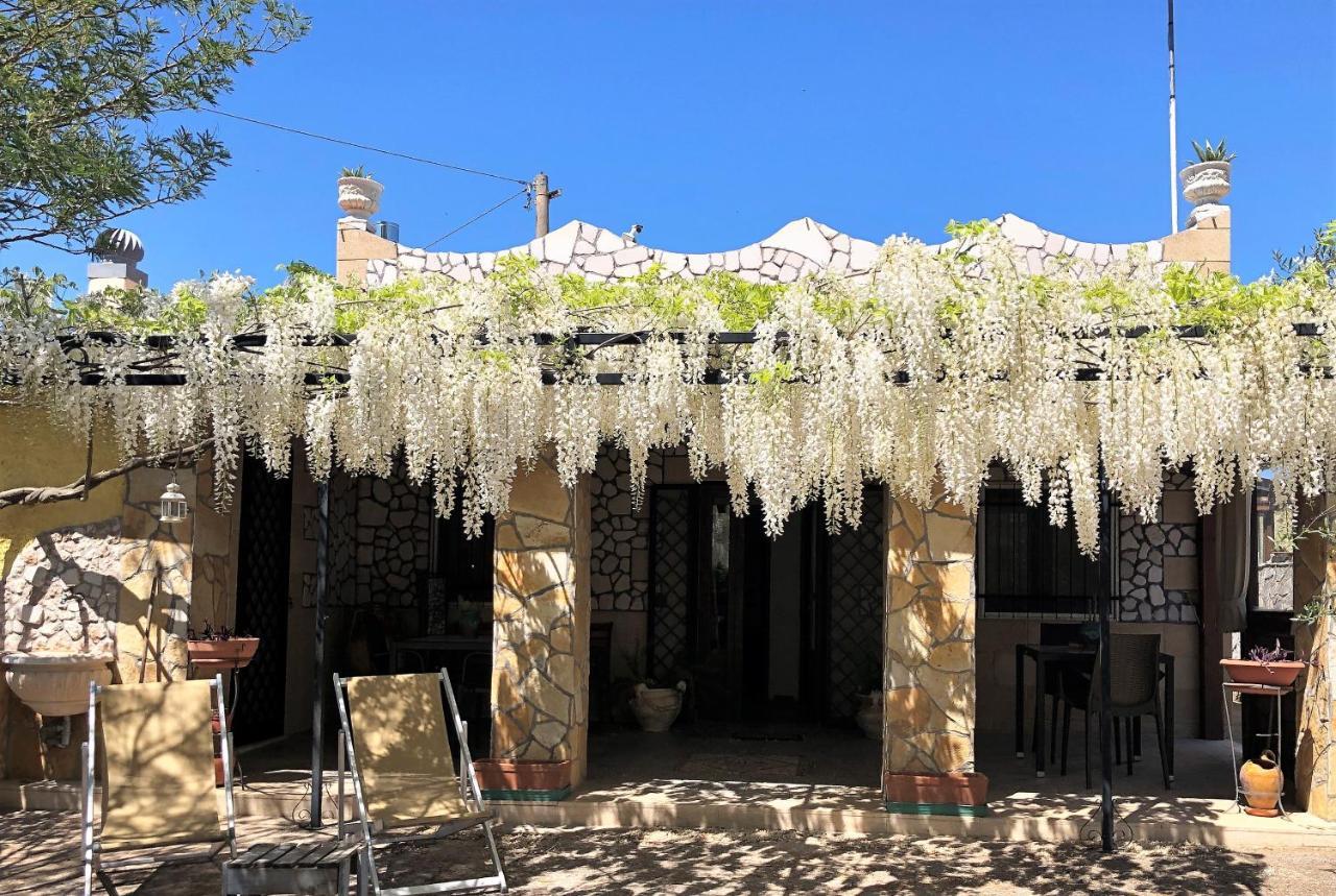 B&B Mandorla Amara Gioia Del Colle Exterior photo